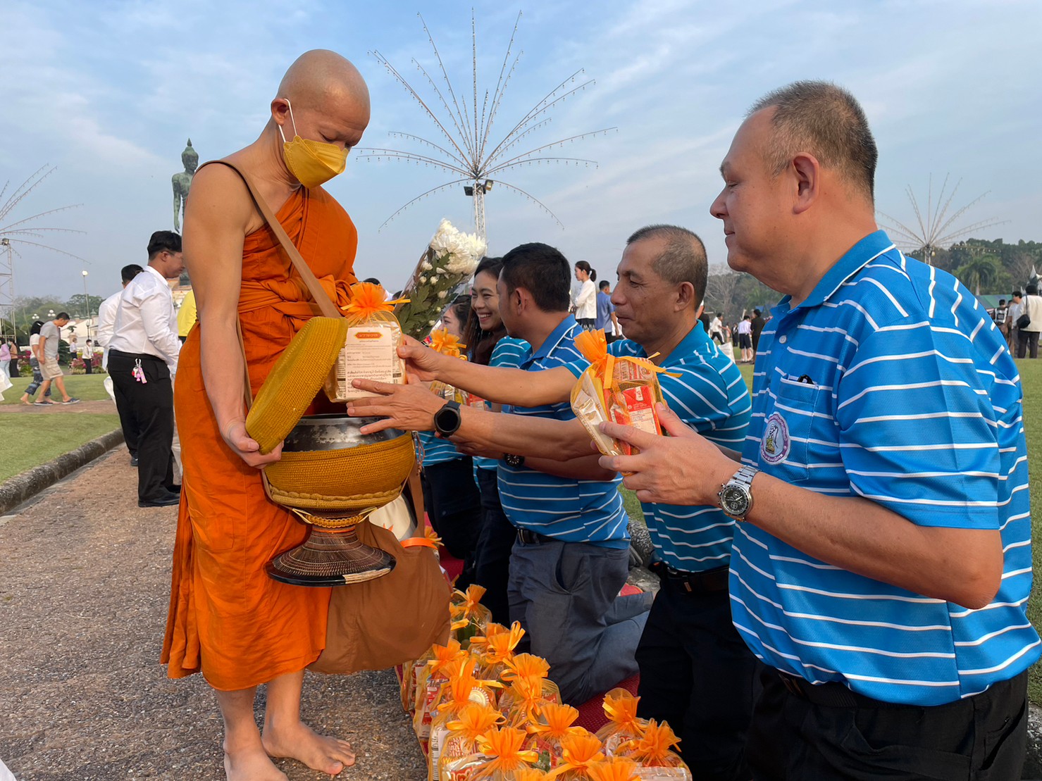 กปภ.สาขาอ้อมน้อย ร่วมกิจกรรมงานส่งเสริมเผยแพร่พระพุทธศาสนา เนื่องในวันมาฆบูชา