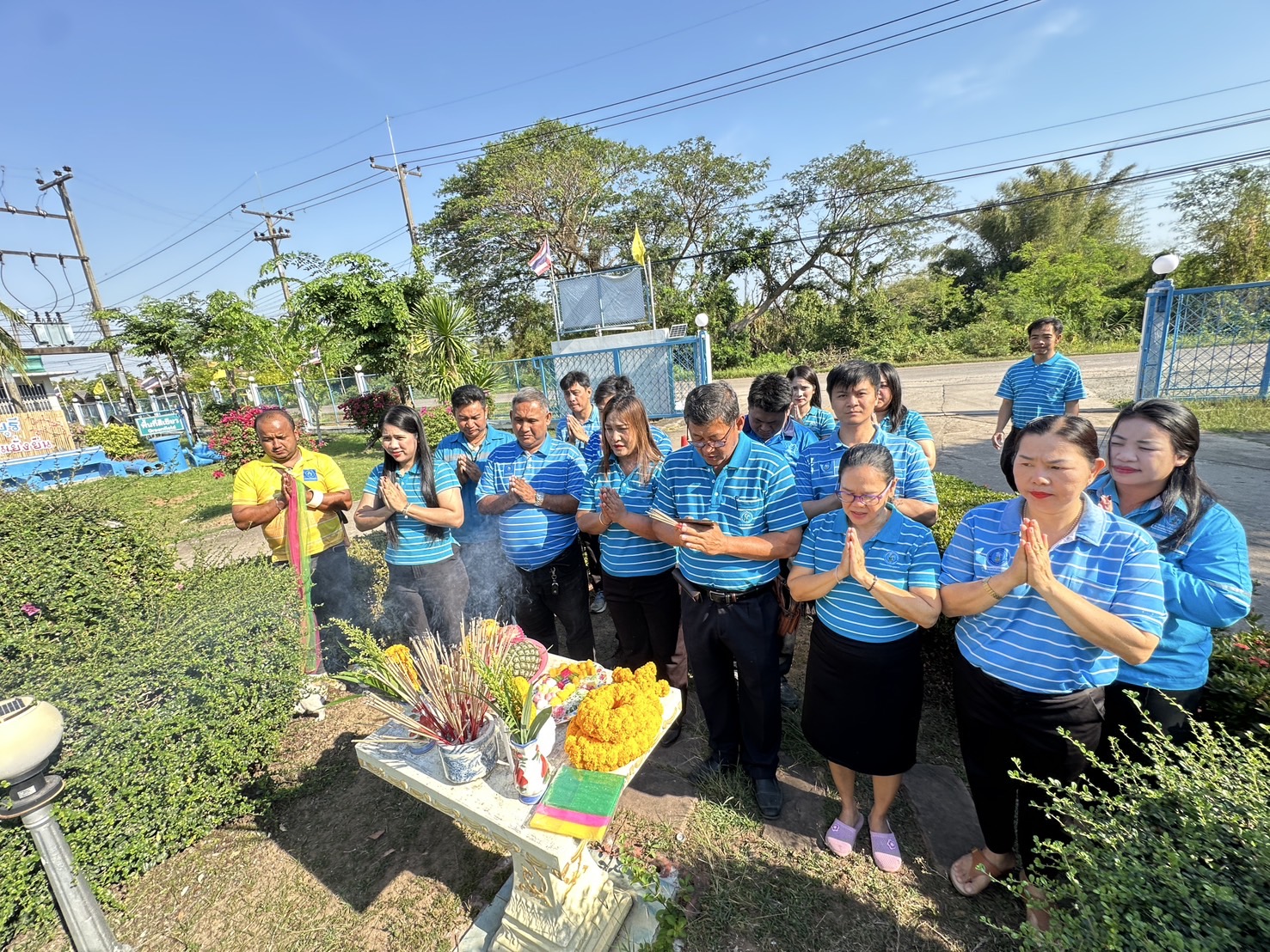 การประปาส่วนภูมิภาคสาขากบินทร์บุรี  จัดพิธีสักการะบูชาพระแม่ธรณี ศาลพระภูมิเจ้าที่และสิ่งศักดิ์สิทธิ์  เนื่องในโอกาสวันคล้ายวันสถาปนา กปภ.ครบรอบ 46 ปี