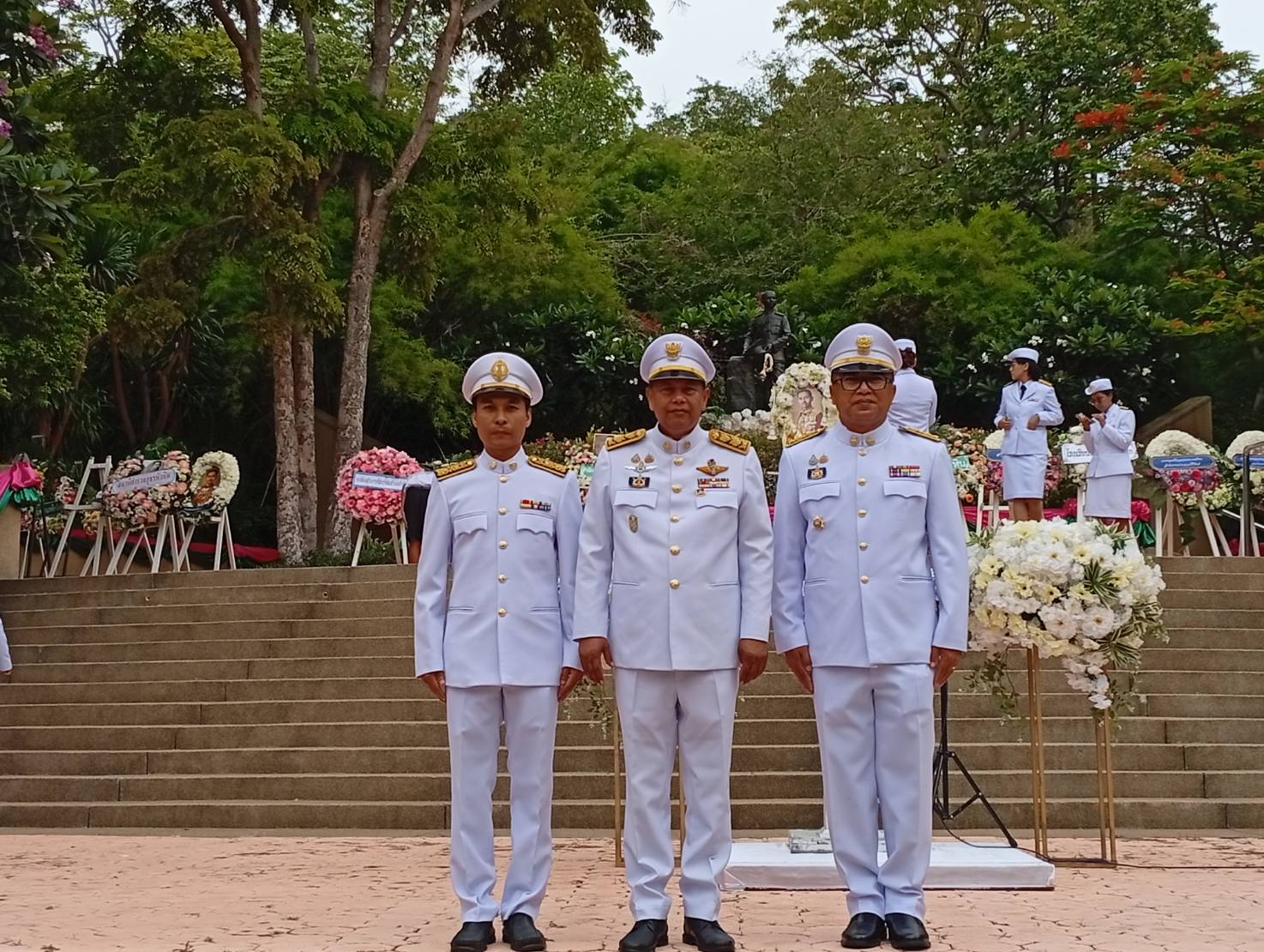 กปภ.สาขาปราณบุรี เข้าร่วมพิธีวางพวงมาลาเนื่องในวันคล้ายวันสวรรคต รัชกาลที่ 7 ณ พระบรมราชานุเสาวรีย์พระบาทสมเด็จพระปกเกล้าเจ้าอยู่หัว ต.หินเหล็กไฟ อ.หัวหิน จ.ประจวบคีรีขันธ์