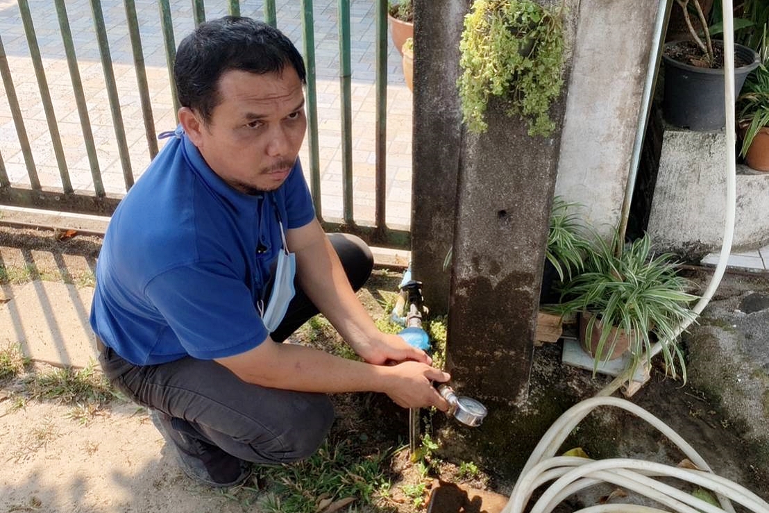 กปภ.สาขาระนอง ลงพื้นที่ตรวจวัดแรงดันน้ำ ตามโครงการ ผู้ใช้น้ำมั่นใจ กปภ.เช็คชัวร์