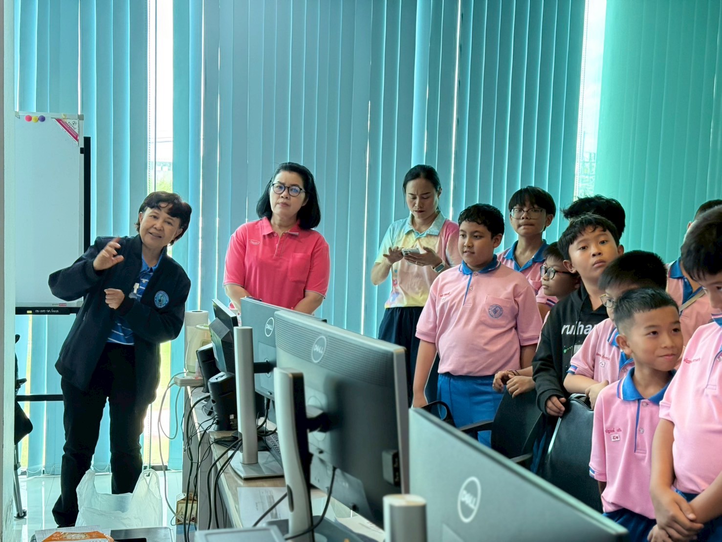 กปภ.สาขาหาดใหญ่(พ) ต้อนรับคณะครูและนักเรียนโรงเรียนกลับเพชรศึกษา เข้าเยี่ยมชมสถานีผลิตน้ำ