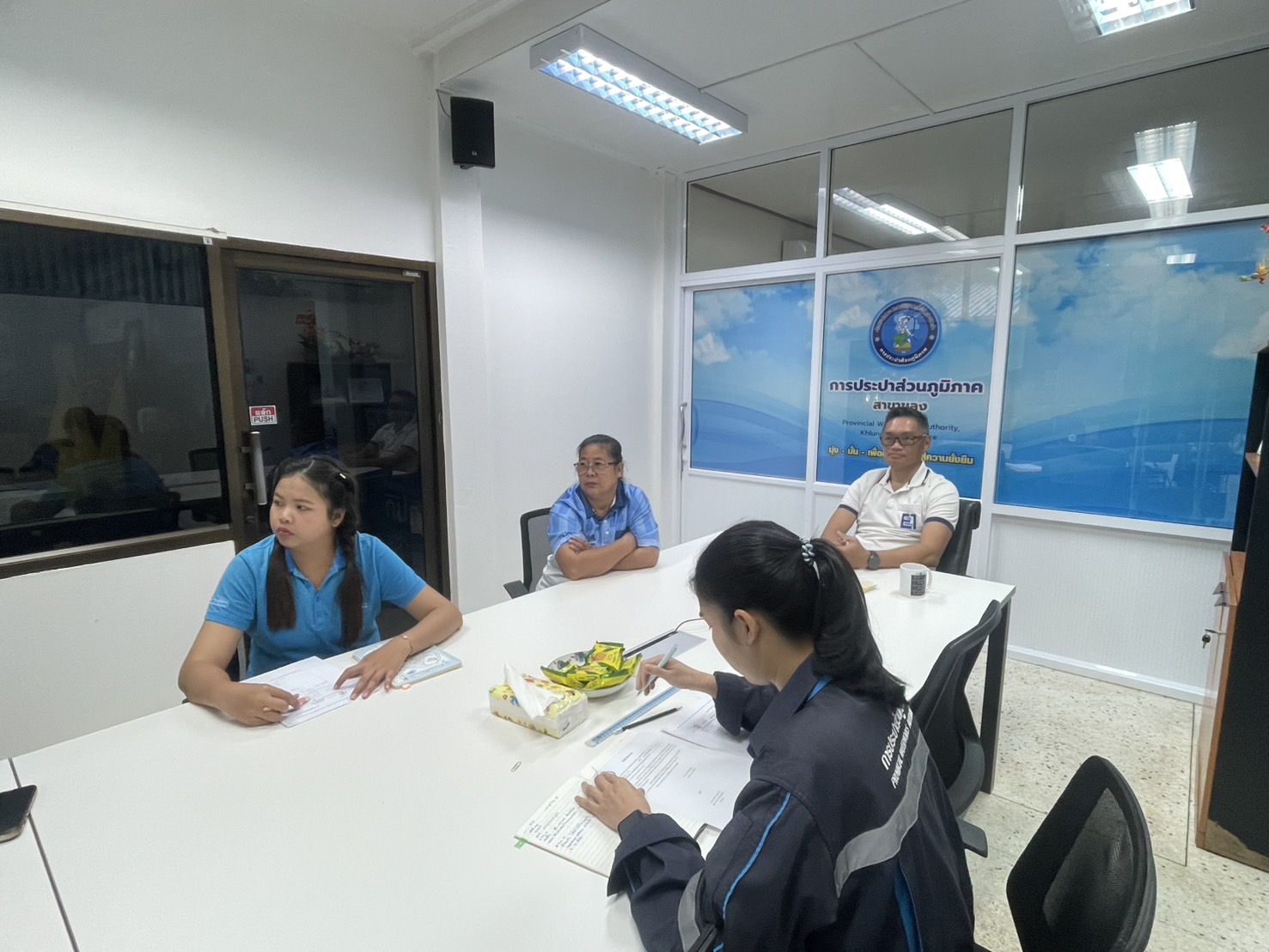กปภ.สาขาขลุง จัดการอบรมหลักสูตร "หลักและศิลปะการเขียนหนังสือราชการ" ตามโครงการ On The Job Training (OJT)