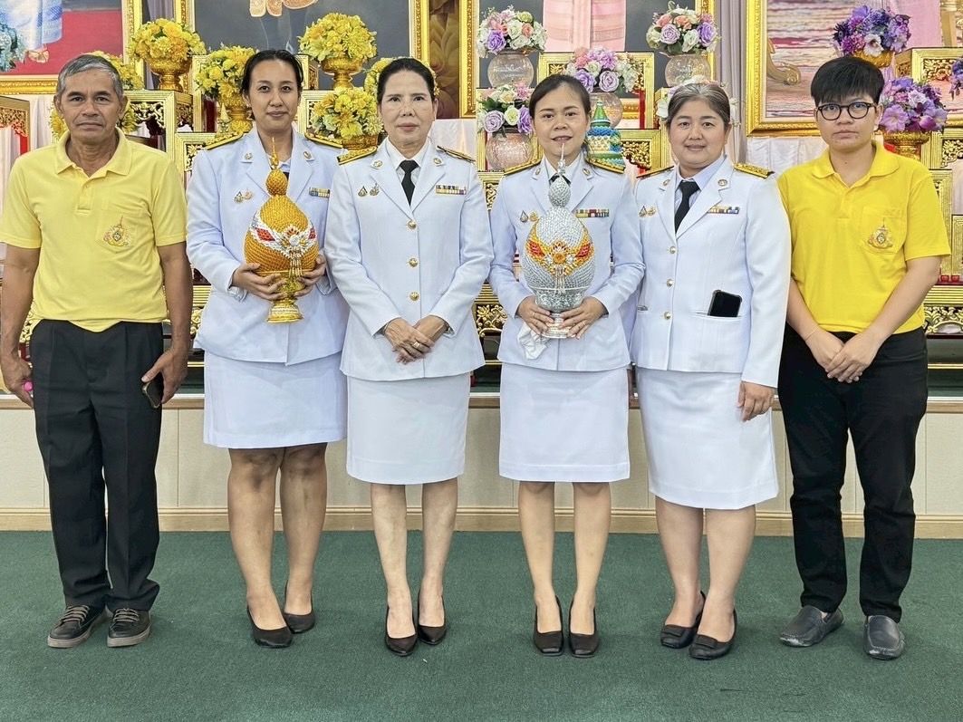 กปภ.สาขาสามพราน เข้าร่วมพิธีเจริญพระพุทธมนต์ถวายพระพรชัยมงคลแด่พระบาทสมเด็จพระเจ้าอยู่หัวและถวายเครื่องราชสักการะและวางพานพุ่มและพิธีจุดเทียนถวายพระพรชัยมงคล เนื่องในโอกาสวันเฉลิมพระชนมพรรษา พระบาทสมเด็จพระเจ้าอยู่หัว 28 กรกฎาคม 2568