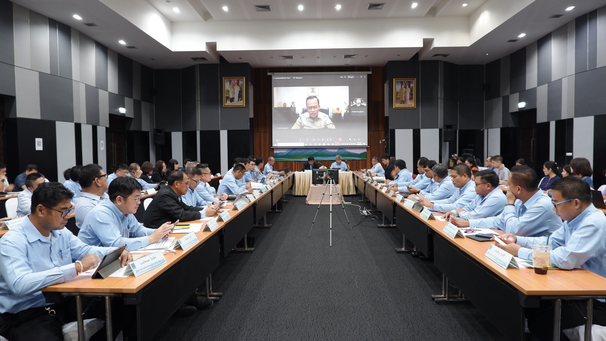กปภ.เขต ๑ จัดการประชุมสรุปผลการดำเนินงานไตรมาส ๓/๒๕๖๘ และรับมอบแนวทางการดำเนินงาน จากผู้ว่าการการประปาส่วนภูมิภาค (ผวก.)