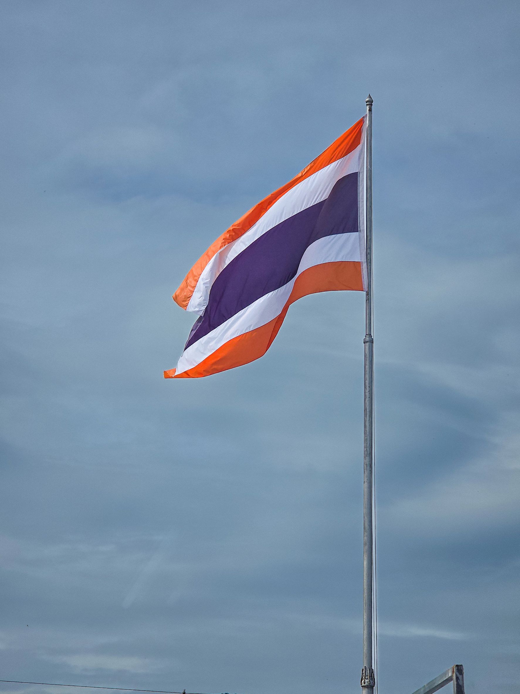 กปภ.สาขาขนอม จัดกิจกรรมเคารพธงชาติและร้องเพลงชาติไทย เนื่องในวันพระราชทานธงชาติไทย (Thai National Flag Day) ประจำปี 2568