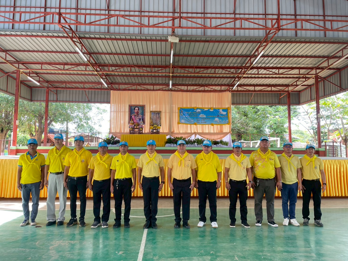 ร่วมกิจกรรมจิตอาสาพัฒนาปรับปรุงภูมิทัศน์ เนื่องในวันคล้ายวันสวรรคตพระบาทสมเด็จพระจุลจอมเกล้าเจ้าอยู่หัว