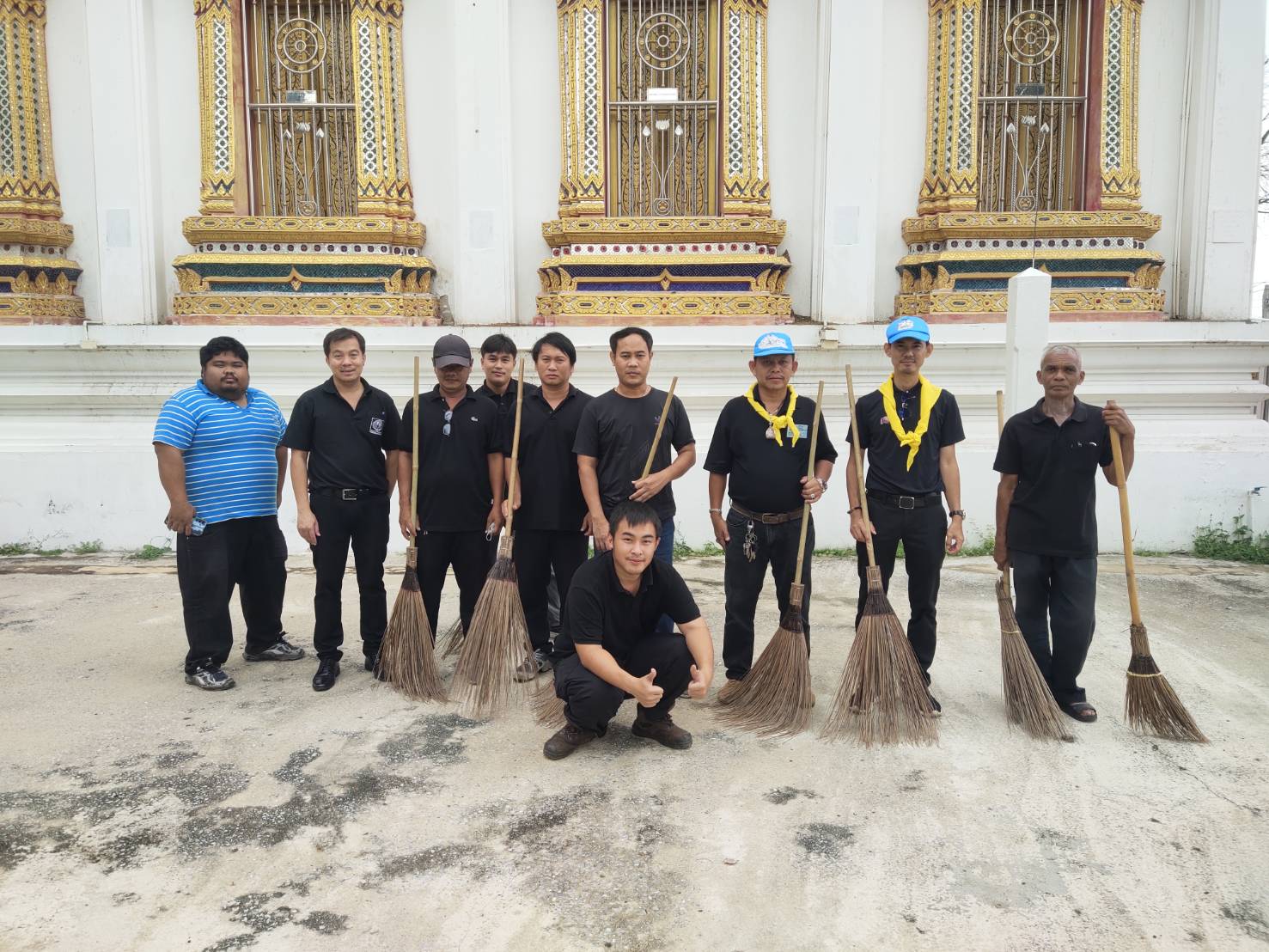 กปภ.สาขาเสนา จัดกิจกรรมจิตอาสาถวายเป็นพระราชกุศลเนื่องในวันนวมินทรมหาราช และวันปิยะมหาราช ประจำปี 2568