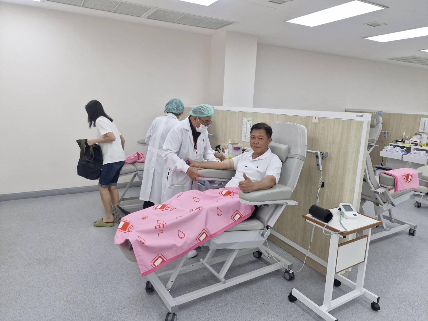 การประปาส่วนภูมิภาคสาขาปากท่อ ร่วมสร้างพลังแห่งการให้ บริจาคโลหิตช่วยเหลือผู้ป่วย