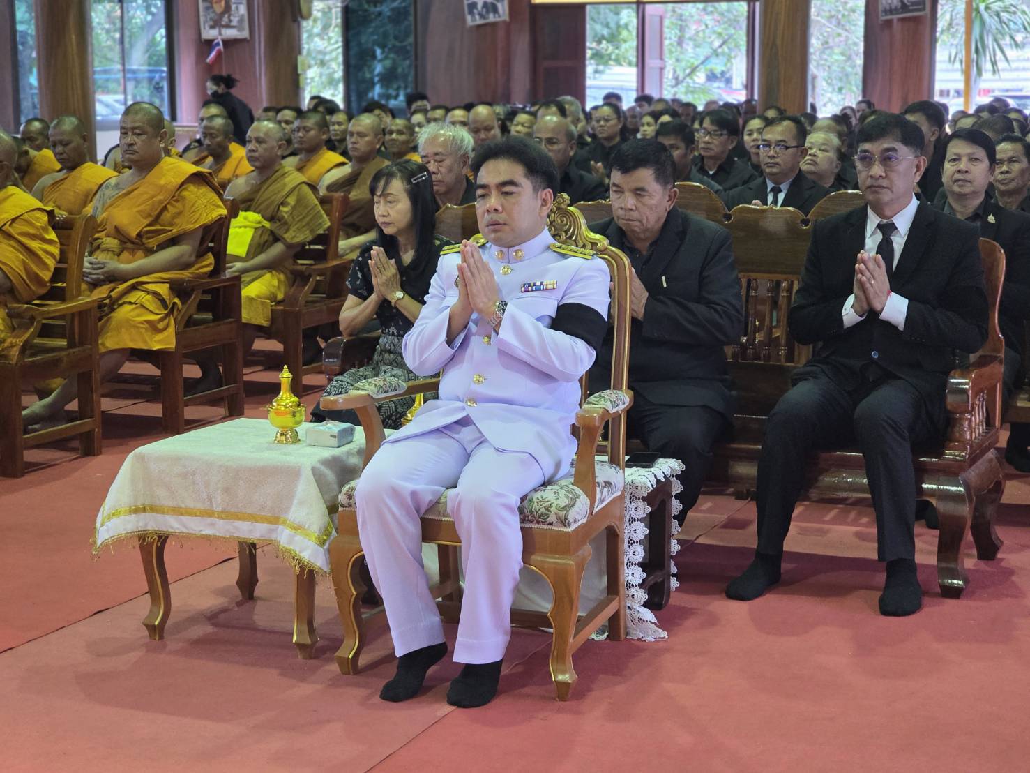 กปภ.สาขาปักธงชัย ร่วมพิธีบำเพ็ญกุศลสวดพระพุทธมนต์สมเด็จพระนางเจ้าสิริกิติ์ พระบรมราชินีนาถ พระบรมราชชนนีพันปีหลวง