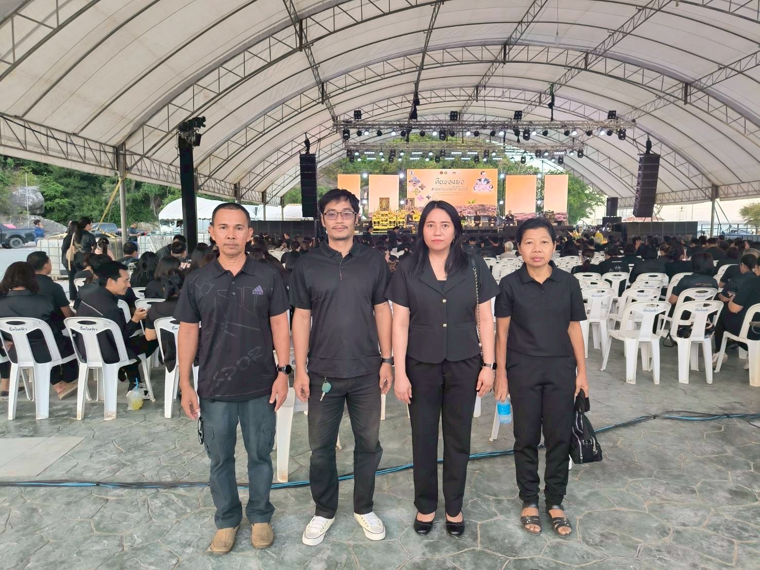 การประปาส่วนภูมิภาคสาขาประจวบคีรีขันธ์ ร่วมกิจกรรมเปิดงาน ดินของพ่อ สานต่อของดีคีรีขันธ์