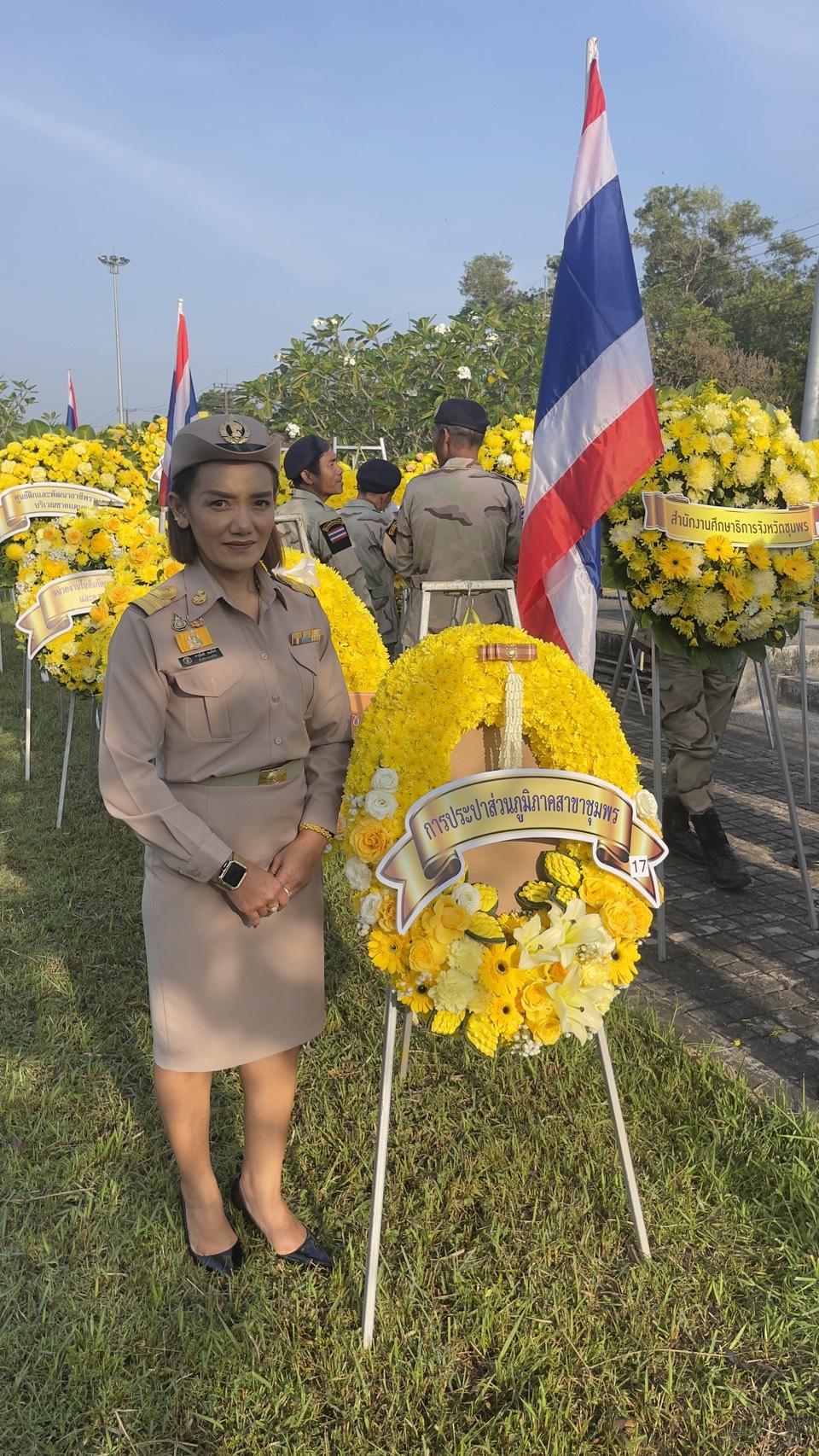 การประปาส่วนภูมิภาคสาขาชุมพร เข้าร่วมพิธีวางพวงมาลา อนุสาวรีย์วีรไทย(ยุวชนทหาร)