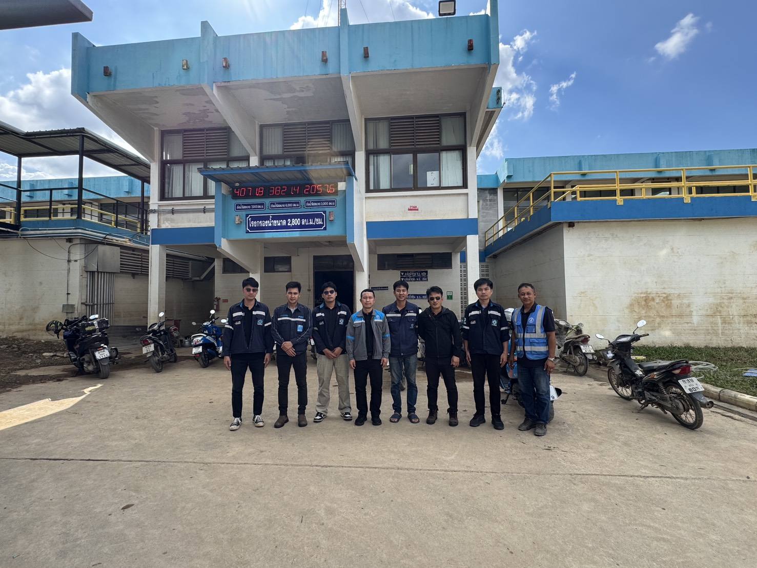 ทีมเฉพาะกิจ กปภ.เขต 1 ร่วมฟื้นฟูระบบผลิตน้ำประปา ระยะที่ 2 ช่วยเหลือประชาชนชาวหาดใหญ่