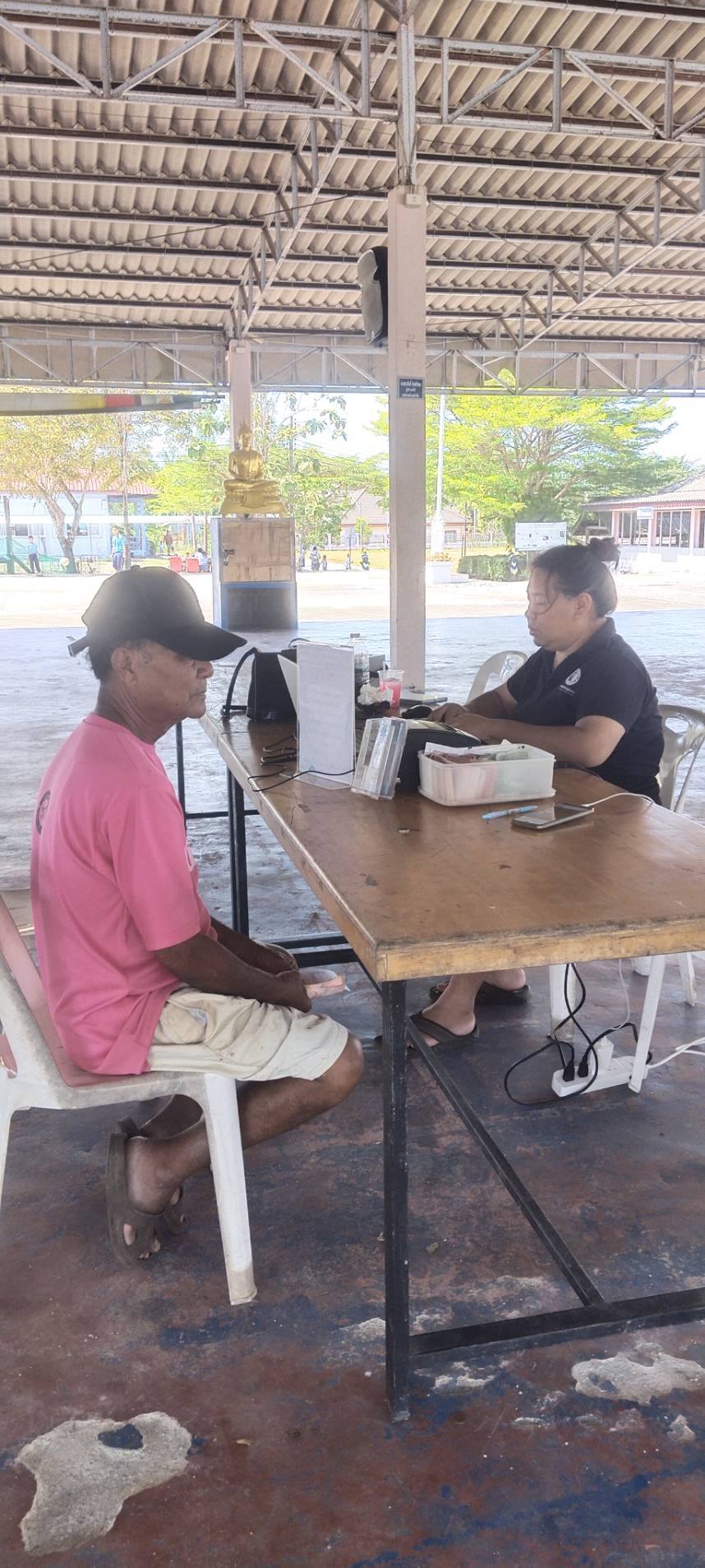 การประปาส่วนภูมิภาคสาขาคลองท่อมอกรับชำระค่าน้ำประปานอกสถานที่เชิงรุก ณ. เทศบาลตำบลลำทับ ตำบลลำทับ อำเภอลำทับ จังหวัดกระบี่