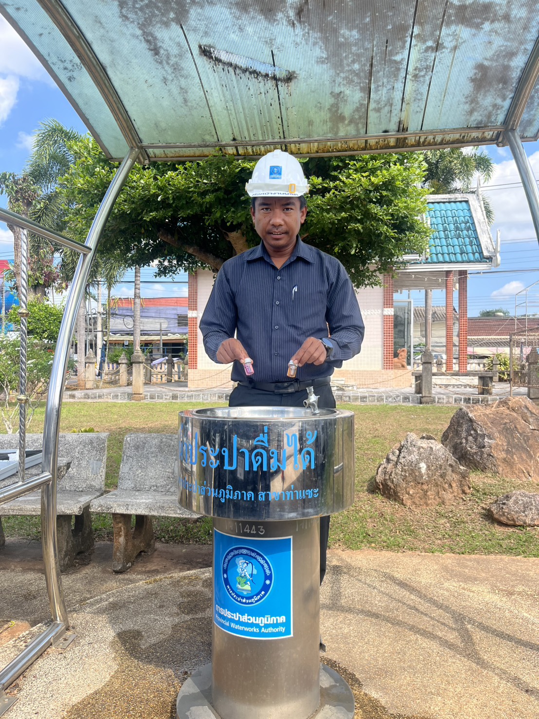 การประปาส่วนภูมิภาคสาขาท่าแซะ ลงพื้นที่ตรวจคุณภาพน้ำประปา แท่นน้ำประปาดื่มได้  จำนวน ๒ จุด พื้นที่บริการแม่ข่ายท่าแซะ