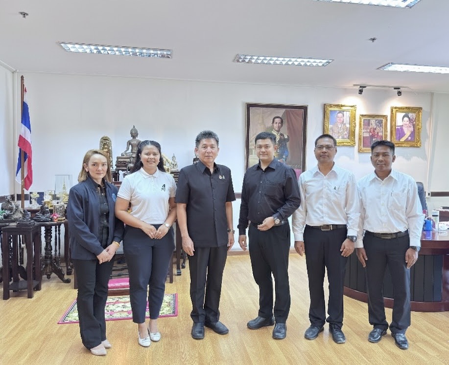 การประปาส่วนภูมิภาคสาขาชุมพร เข้าพบผู้ว่าราชการจังหวัดชุมพร  และรองผู้ว่าราชการจังหวัด เพื่อสวัสดีปีใหม่ประจำปี ๒๕๖๙ และรายงานตัวในการปฎิบัติหน้าที่ในพื้นที่จังหวัดชุมพร