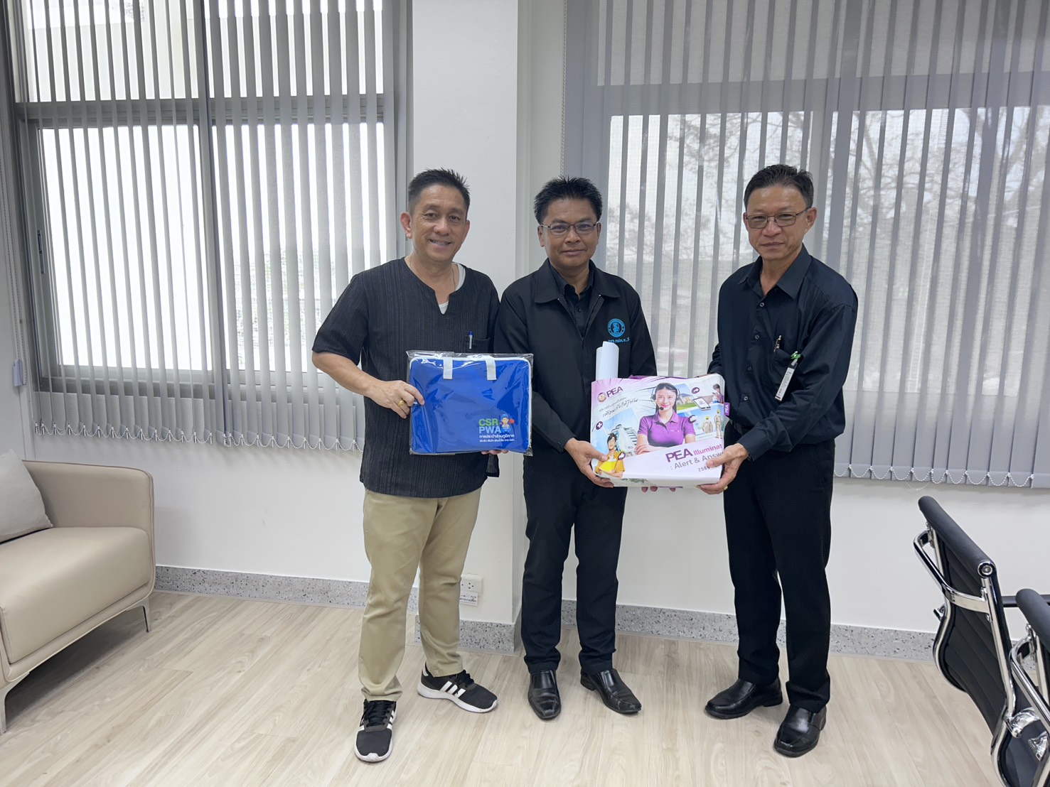 การประปาส่วนภูมิภาคสาขาประจวบคีรีขันธ์ พบปะเยี่ยมเยียน สวัสดีปีใหม่ผู้จัดการการไฟฟ้าส่วนภูมิภาคจังหวัดประจวบคีรี