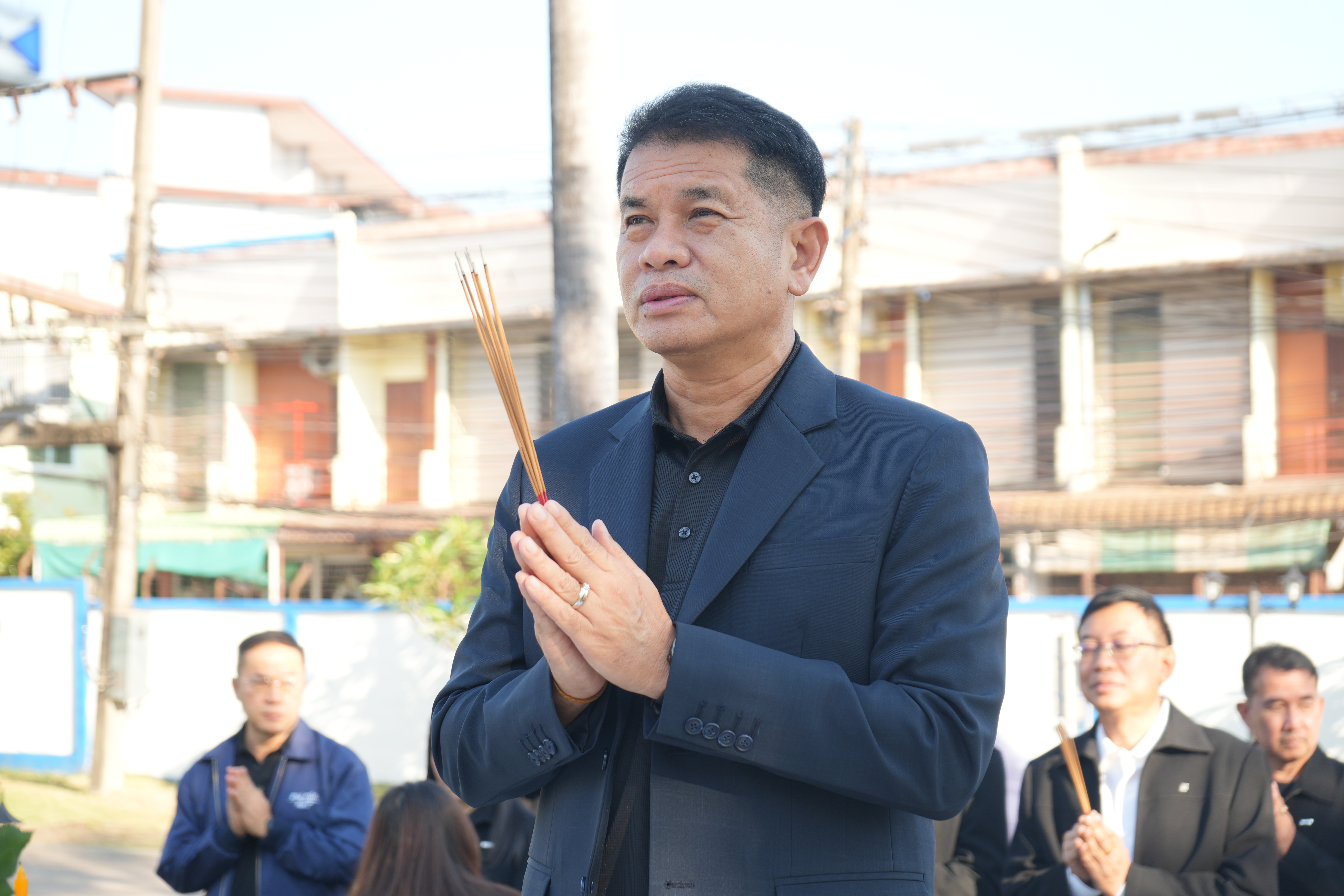 รปก.2 ไหว้สักการะพระแม่ธรณี เสริมสิริมงคล