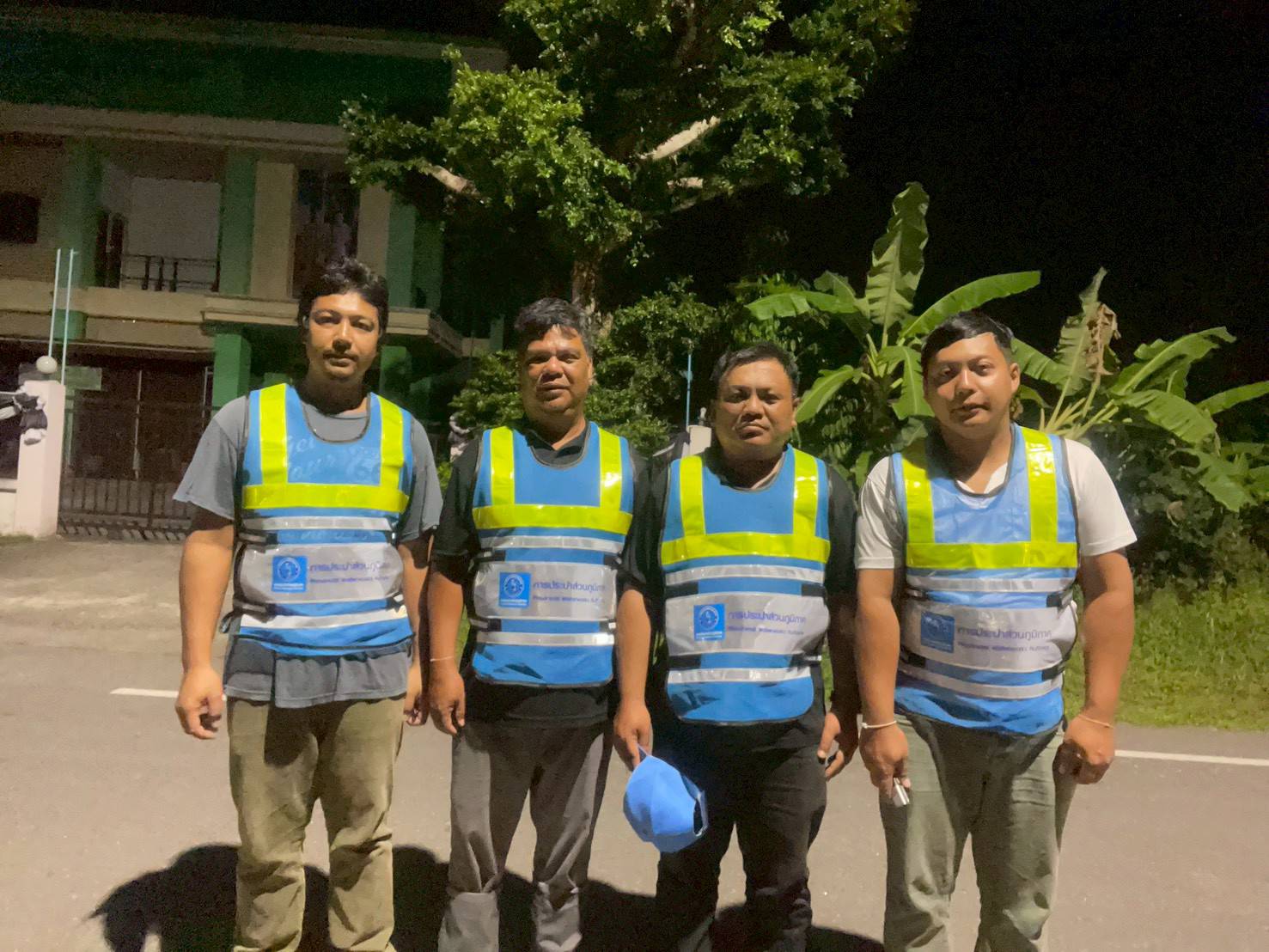 กปภ.สาขาตะกั่วป่า ดำเนินงานตามแผนบริหารจัดการน้ำสูญเสียเชิงรุก ทำ Step Test ลงพื้นที่เดินเท้าหาท่อแตกรั่ว พร้อมซ่อมปิดจุด เพื่อลดการเกิดน้ำสูญเสีย