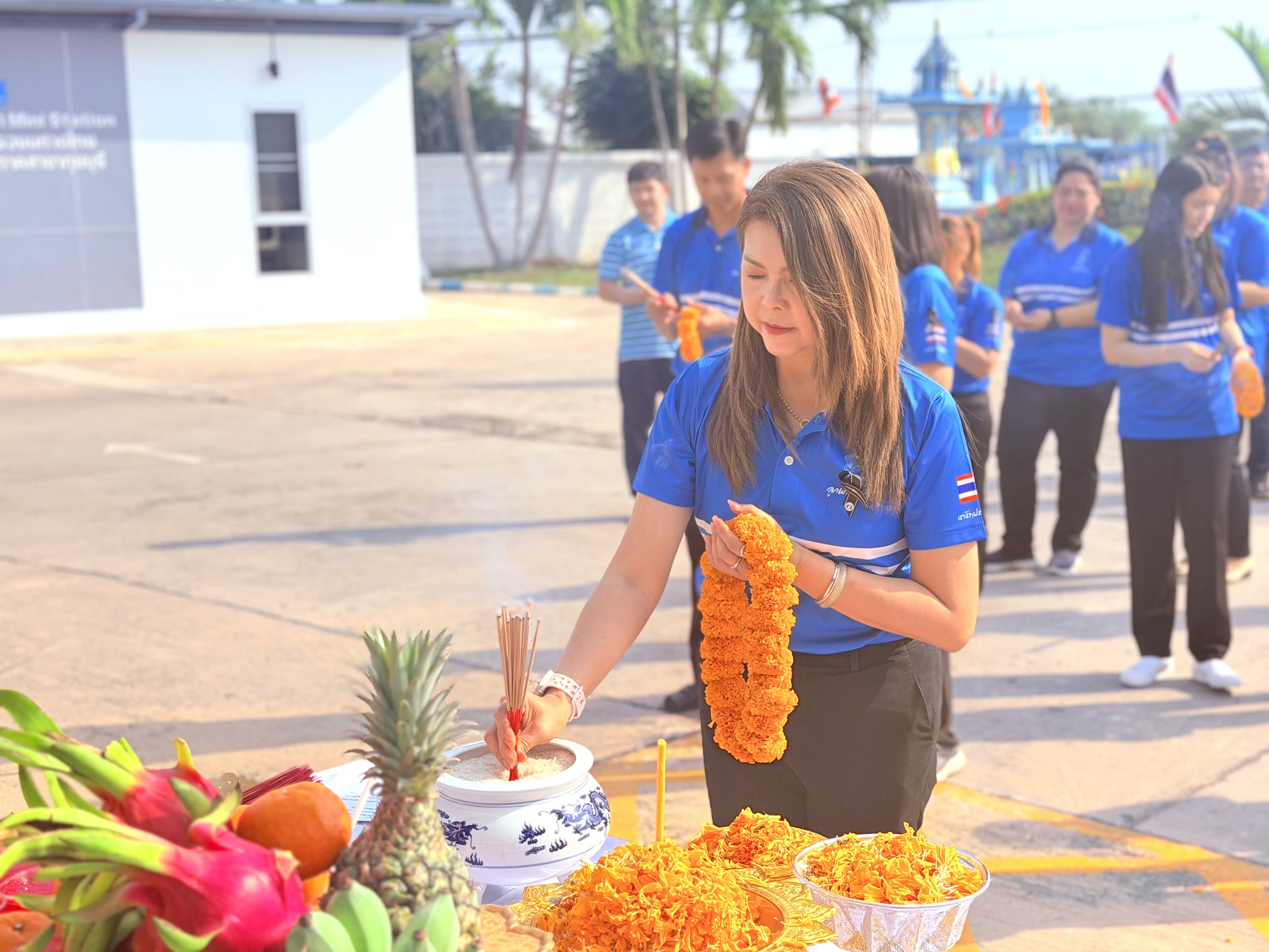 การประปาส่วนภูมิภาคสาขากุยบุรี จัดพิธีสักการะบูชาพระแม่ธรณีวิสุทธิสรรพสักขีบารมีธำรงชล ศาลพระภูมิเจ้าที่และสิ่งศักดิ์สิทธิ์ เนื่องในโอกาสวันคล้ายวันสถาปนา กปภ.ครบรอบ 47 ปี