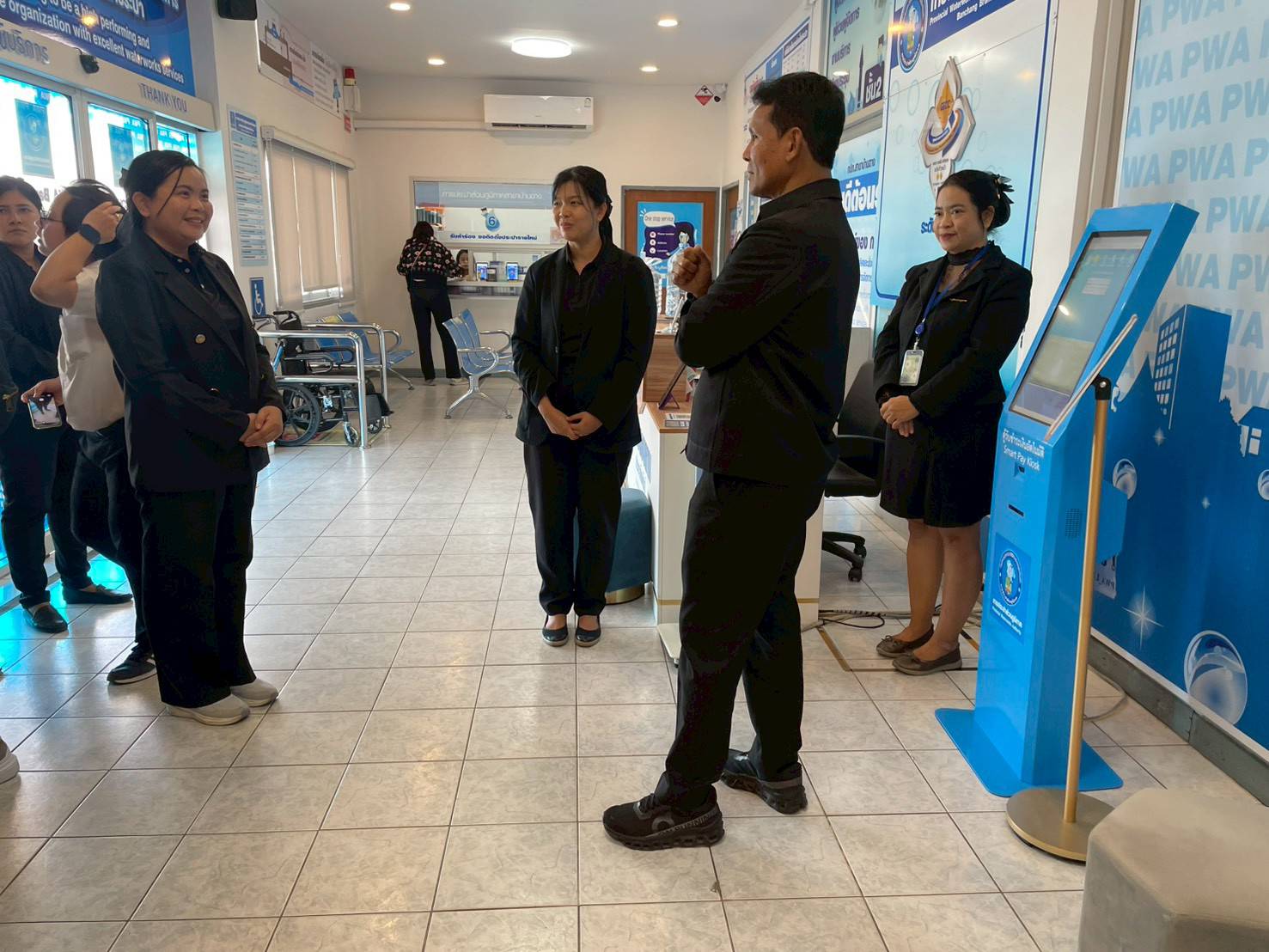 กปภ.สาขาบ้านฉาง ต้อนรับคณะผู้ตรวจประเมิน GECC แบบไม่นัดหมาย (Surprise Check) มุ่งมั่นรักษามาตรฐานศูนย์ราชการสะดวกเพื่อประชาชน