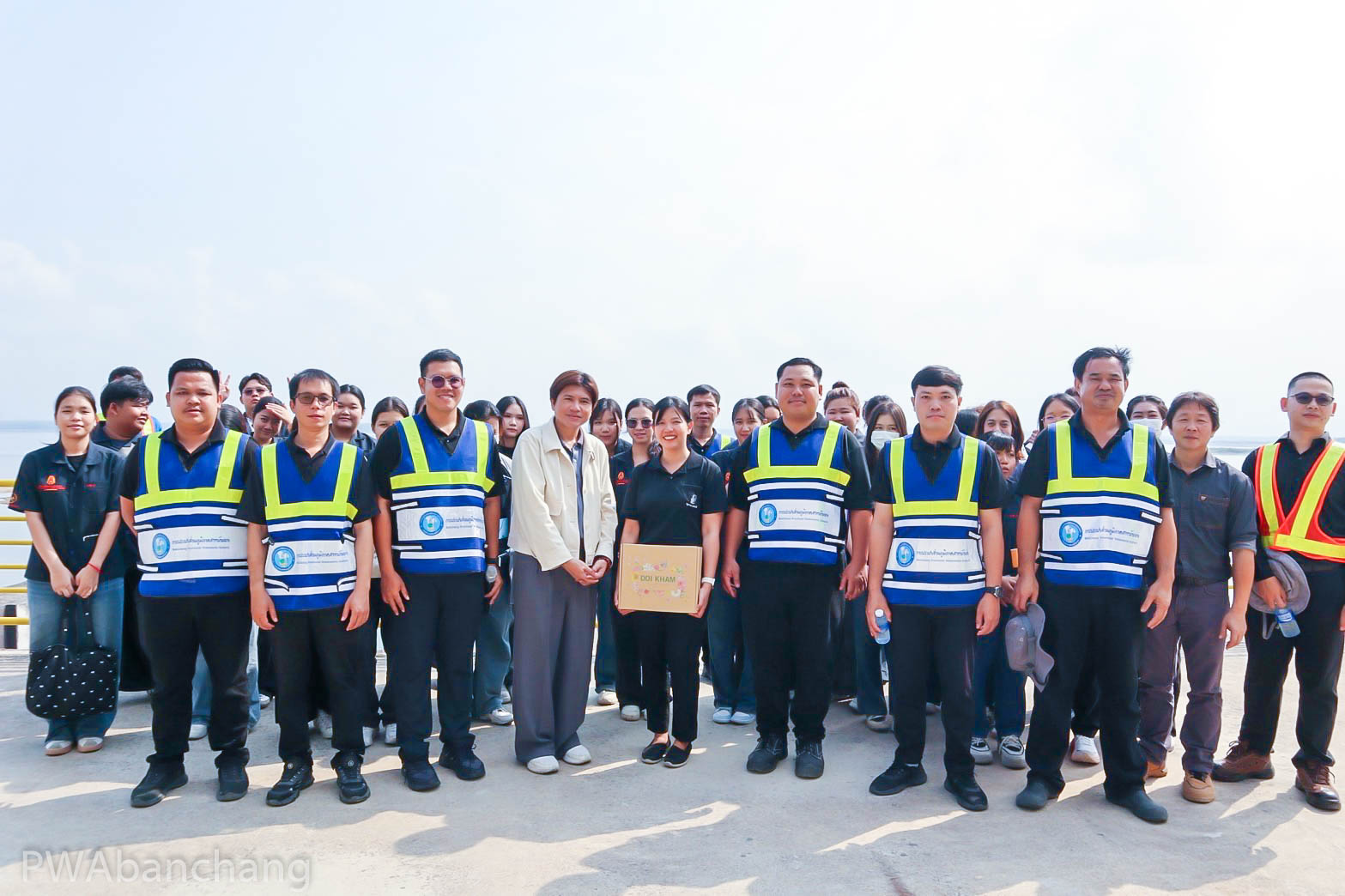 กปภ.สาขาบ้านฉาง เปิดสถานีผลิตน้ำหนองปลาไหล ต้อนรับคณะศึกษาดูงานจาก มจพ. วิทยาเขตระยอง มุ่งถ่ายทอดองค์ความรู้ด้านกระบวนการผลิตน้ำประปามาตรฐานสากล