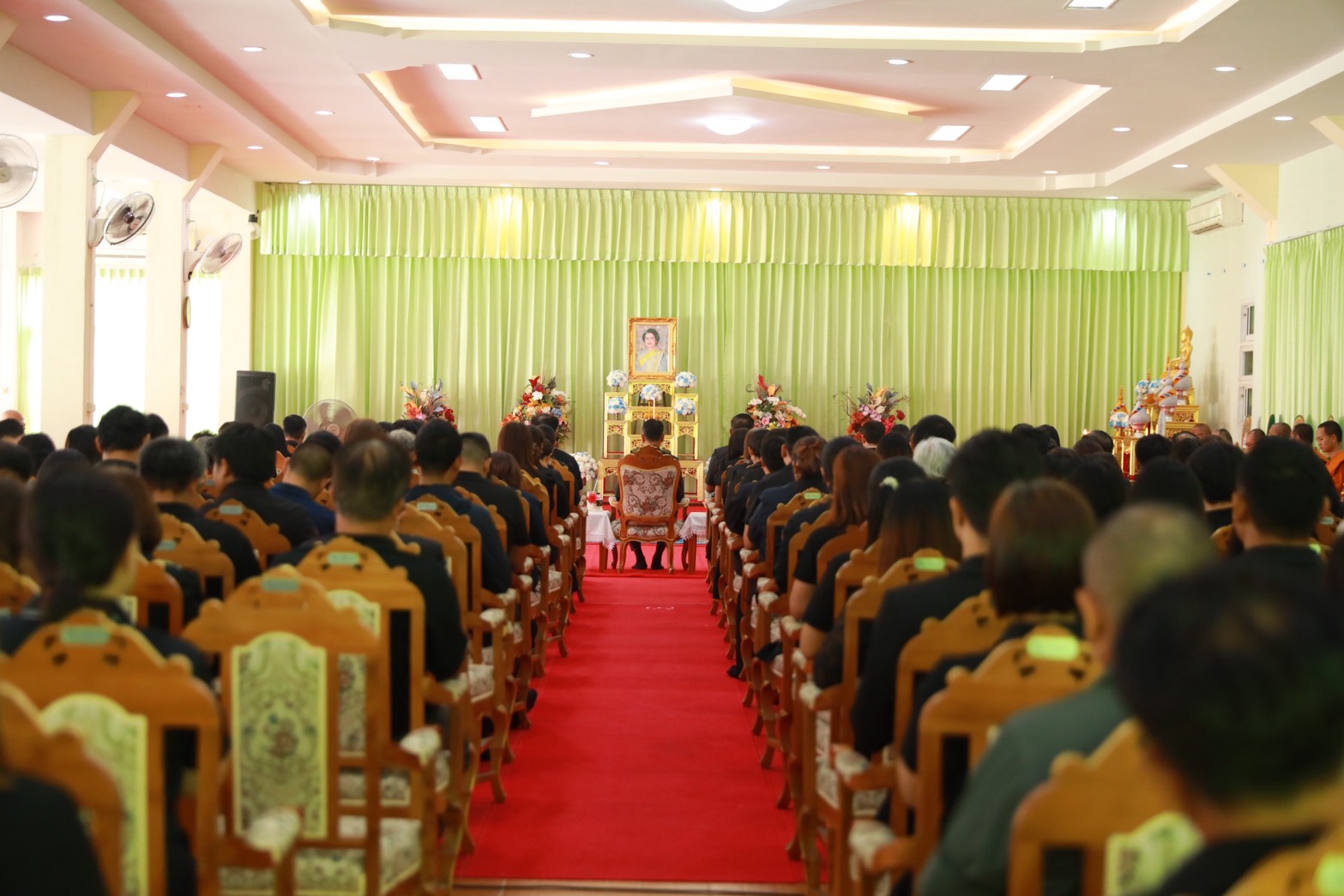 กปภ.สาขาขอนแก่น (พ) ร่วมพิธีสวดพระพุทธมนต์และเจริญจิตตภาวนา อุทิศถวายพระราชกุศลแด่สมเด็จพระนางเจ้าสิริกิติ์ พระบรมราชินีนาถ พระบรมราชชนนีพันปีหลวง